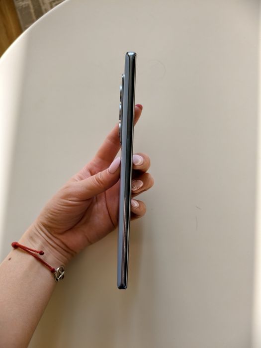 Продам телефон Vivo V27