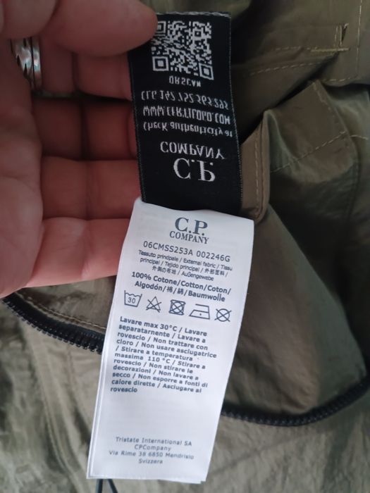 C.P. Company geaca subtire masura XL slim fit