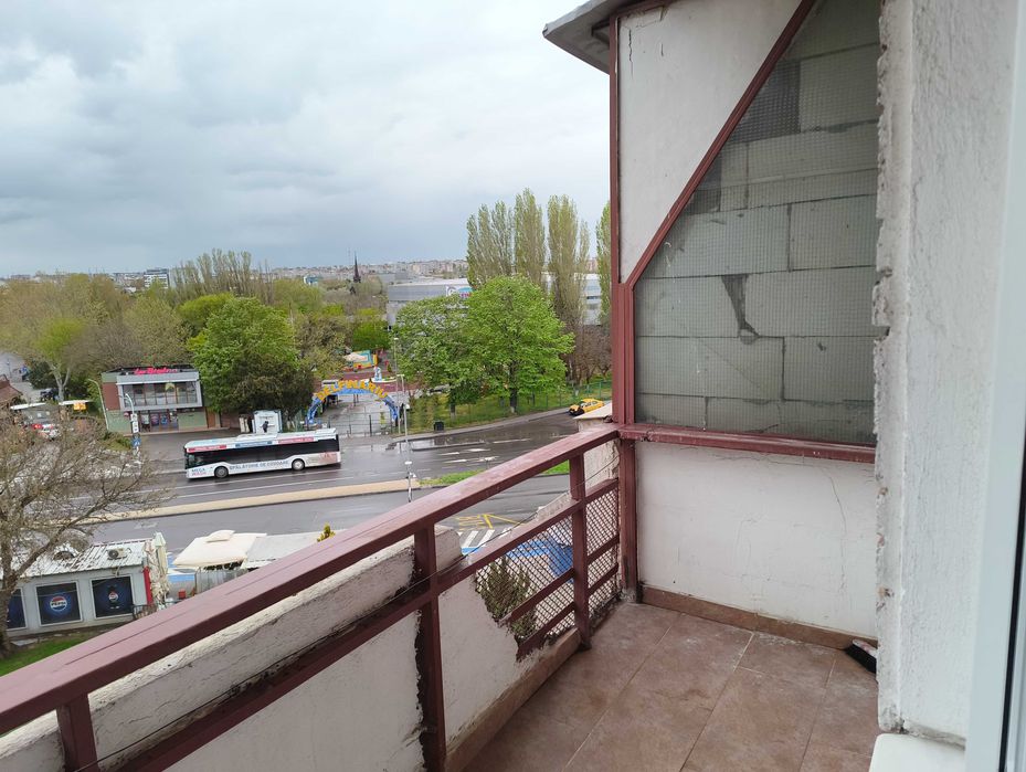 Inchiriez apartament Delfinariu