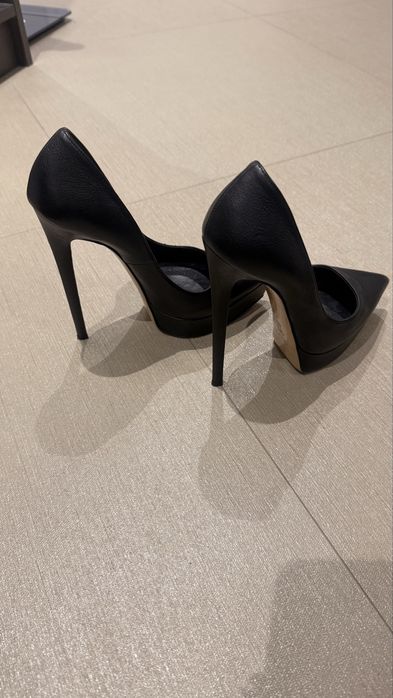 Casadei обувки на висок ток