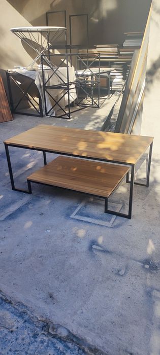 Журнальный столик в стиле лофт