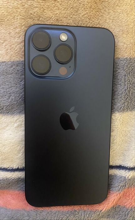 Продам iPhone 15 Pro Max