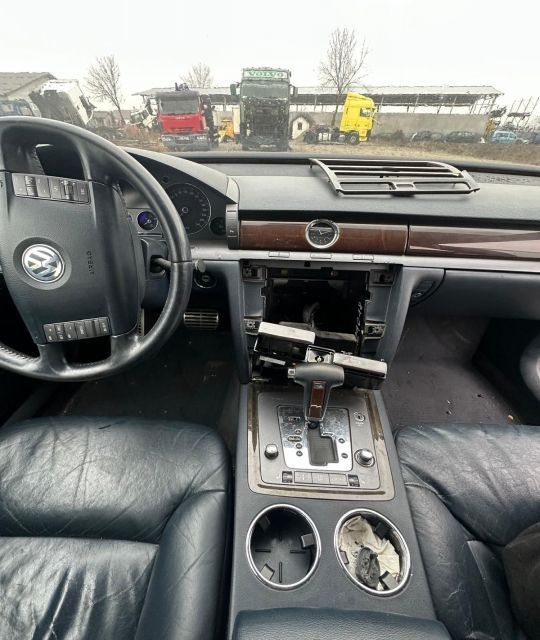 Dezmembrez Volkswagen VW Phaeton 1 [2002 - 2008] Sedan 3.2 AT (241 hp