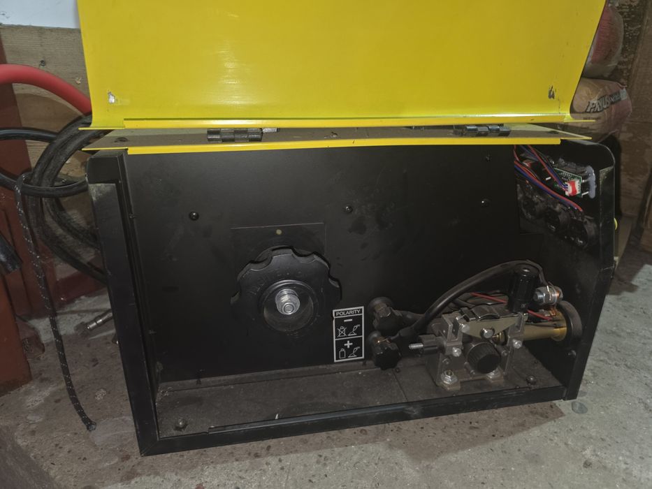 Vând aparat sudura mig mag velt