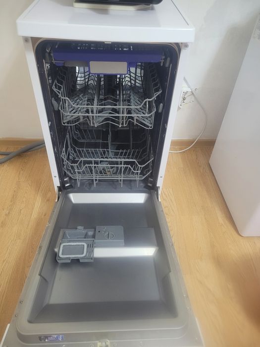 Посудомойчная машина Медея