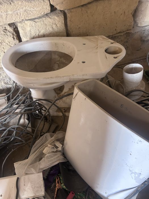 Унитаз сатылады келісім бар