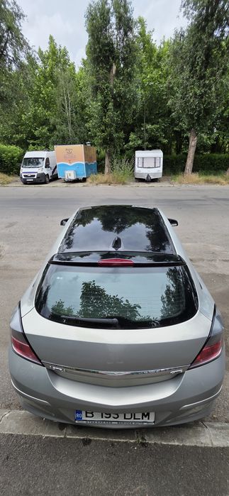 Vând Opel Astra H GTC