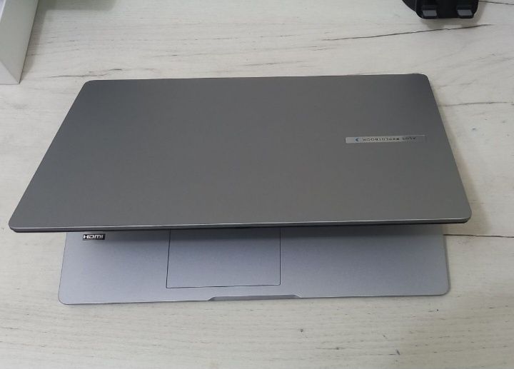 Asus ExpertBook | Ryzen 5-7535HS (6 yadro) | 8GB DDR5 | Karobka bor