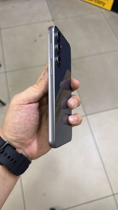 Samsung S23Fe 256Гб в идеале