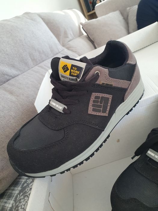 Pantofi safety 38
