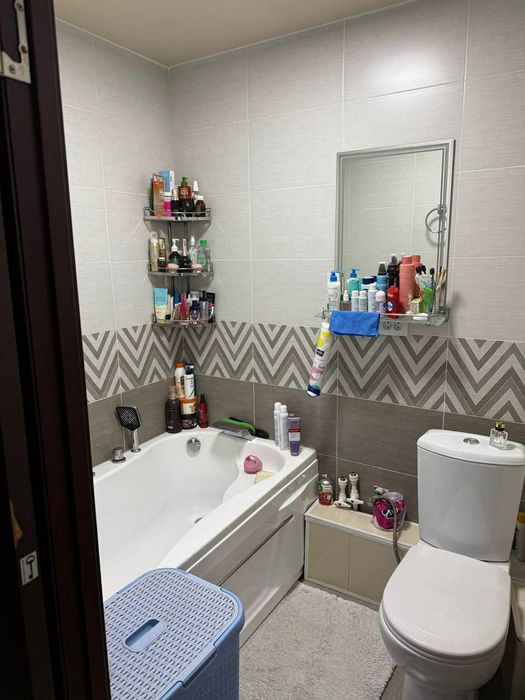 Квартира продаётся Чиланзар 24 квартал 3/3/4 меб тех кафе Москва