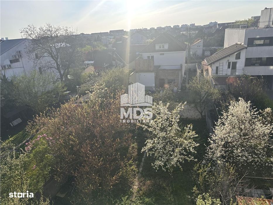 Mobilat si utilat la etajul 3 in zona Girocului