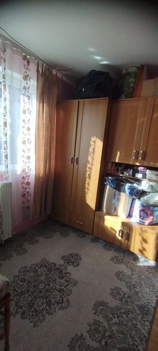 Vând apartament situat în vulcan