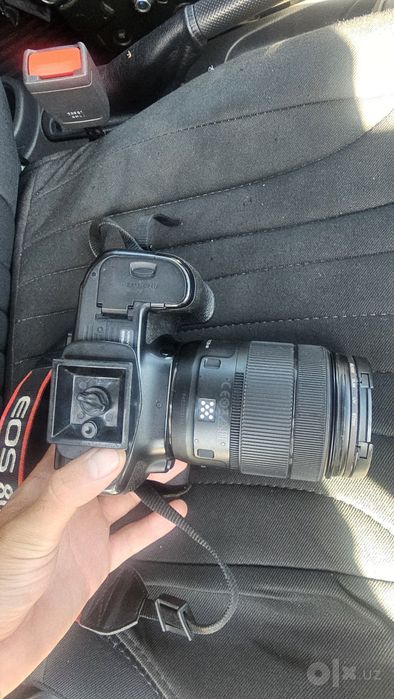 Canon EOS 80D fotoapparat sotiladi