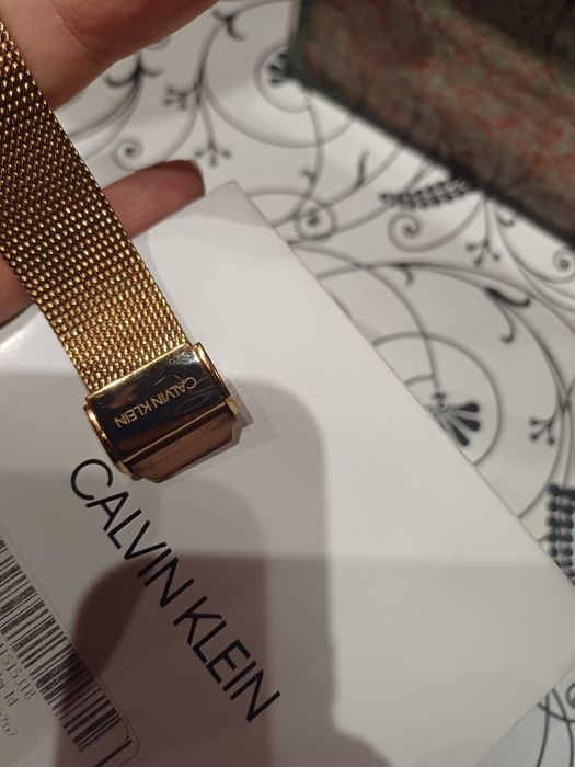 Позлатен оригинален часовник Calvin klein