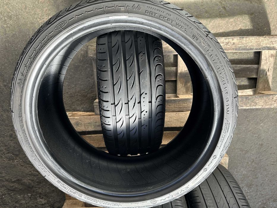 SET 2 Anvelope Vara 235/35 R19 91W SYRON Race 1