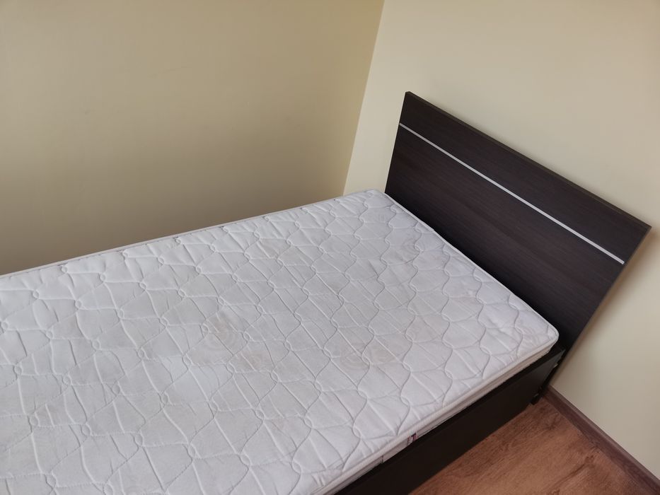 Матрак еднолицев