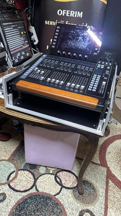 Acest case este bun pentru Midas 32 si Behringer Wing plus o putere de o unitate sau alceva asemanator