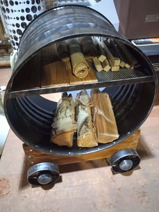 Дровница для камина