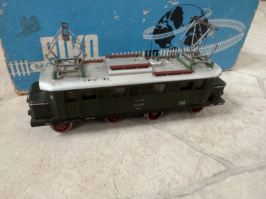 Locomotiva electrica Piko H0 E44 131