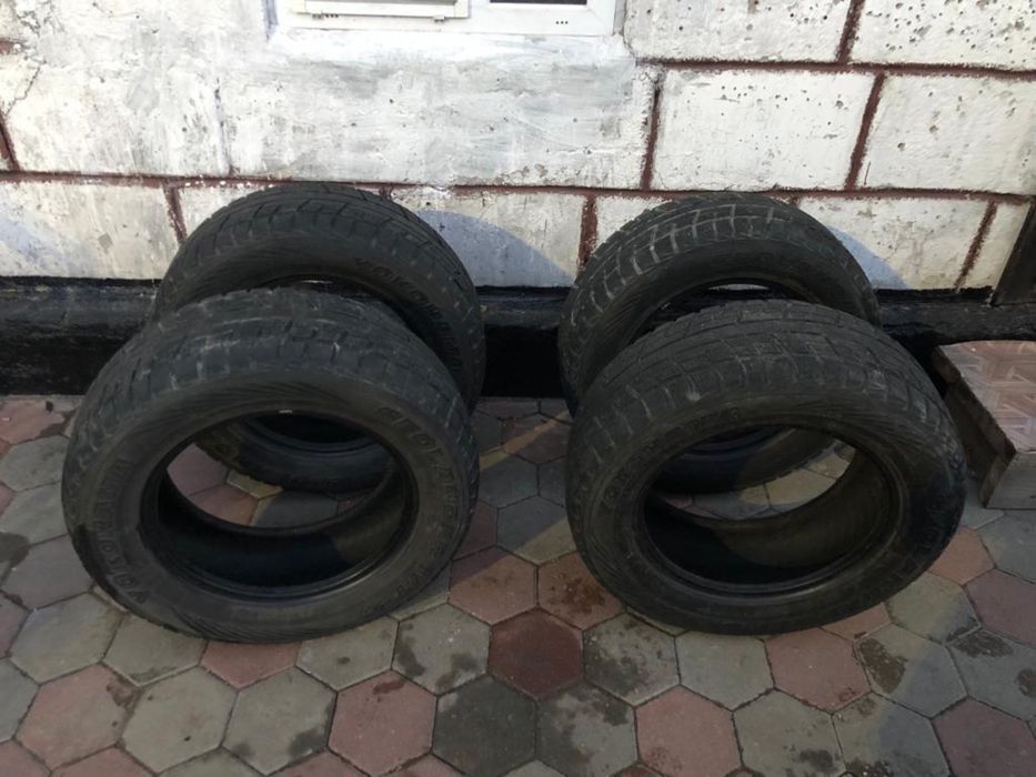 Продам комплект зимней резины