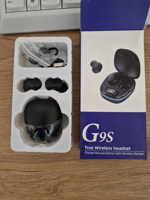 Продавам слушалки G9s - чисто нови