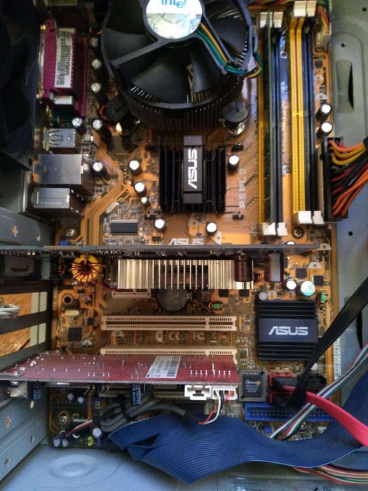 Компютър - компютър