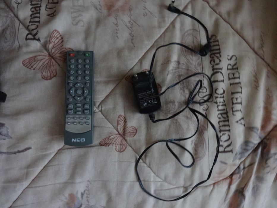 Преносимо телевизорче NEO