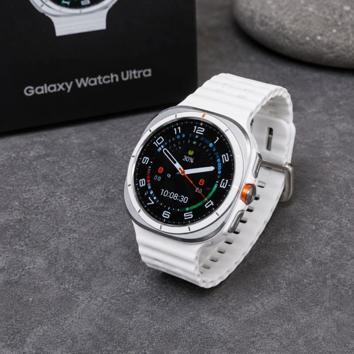 Продам смарт часы Samsung Galaxy Watch Ultra