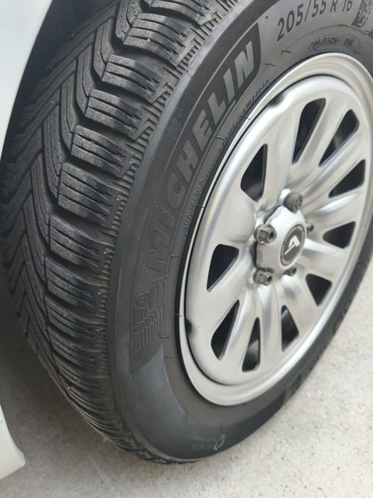 Anvelope+jante aproape noi