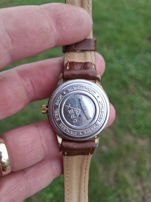 Vând ceas Orex   blocat