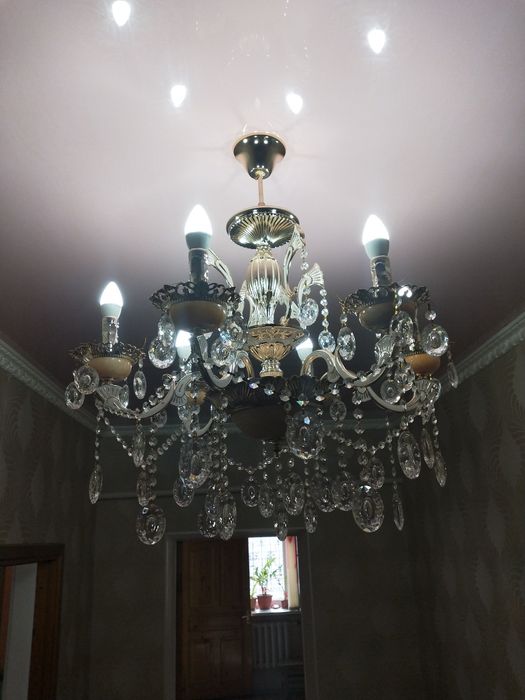 Адеми супер люстралар