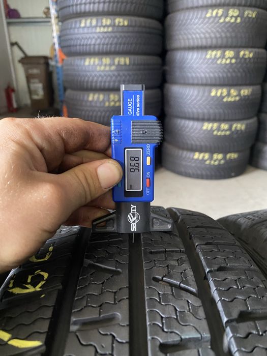 Anvelope iarna 195/60/16C Pirelli Carrier Winter 195 60 16C R16C