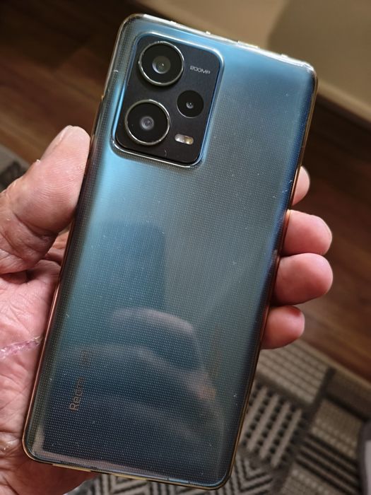 Продам телефон Redmi Note 12 Pro +