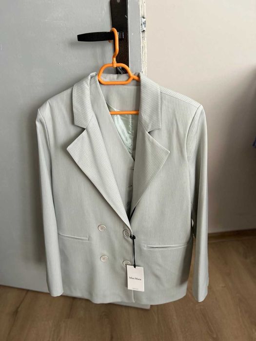 Нов пролетно-eсенен костюм Макс Мара, нова колекция.