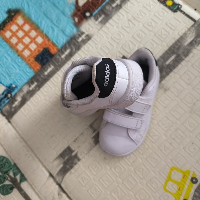 Детски маратонки Adidas,