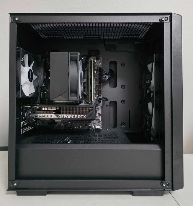 PC Gaming Intel Core i5 14400F RTX 5060 32GB RAM