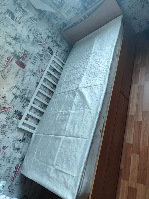 СРОЧНО продам детские мебел  кочества нормально