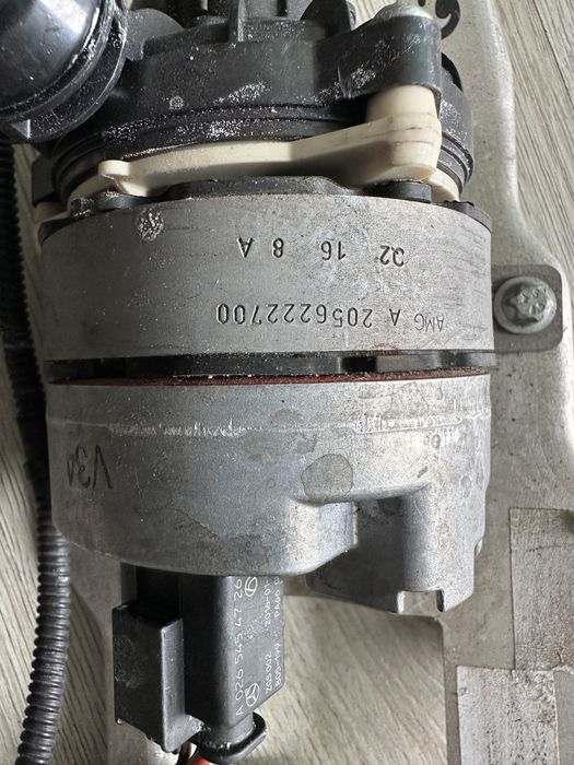 Водна помпа за Мерцедес