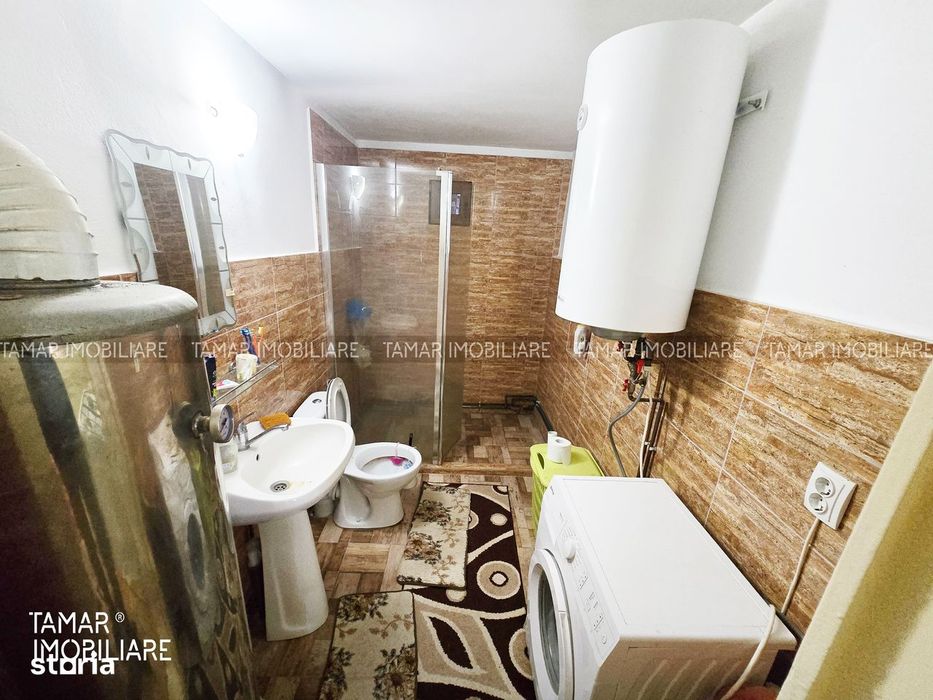 Casă Deosebită cu 5 Camere - Teren 900 mp