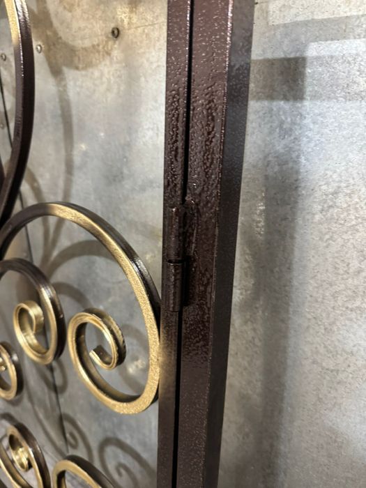 Зирят есиктер сатылады