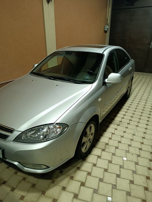 Srochno Sotiladi Jentra 3 poz Avtomat  Gaz Metan 4 pok Xolati Yaxshi