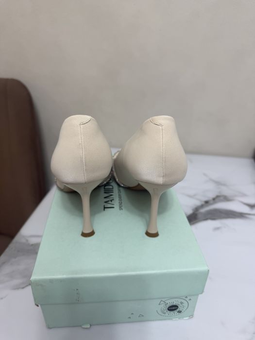 Продам женские туфли