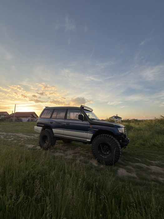 Mitsubishi Pajero 2.8 autoutilitara 5 locuri !