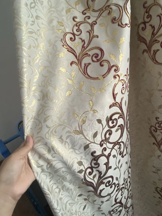 Люсталар сатылады.