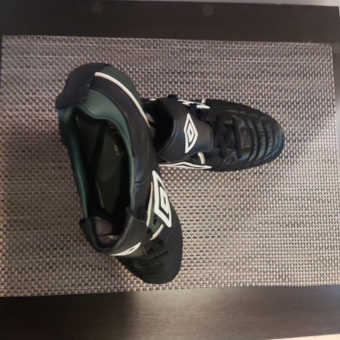 Футболни обувки Umbro Speciali PRO SG