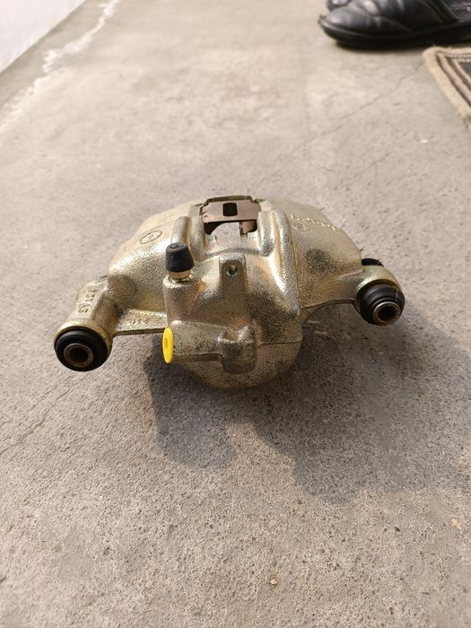 Вито мерс суппорт и колодка переднаая