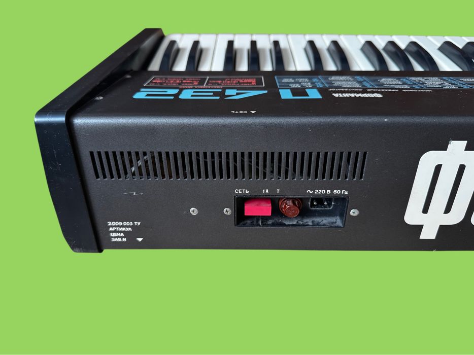 ФОРМАНТА П432 (СССР)- винтидж синтезатор