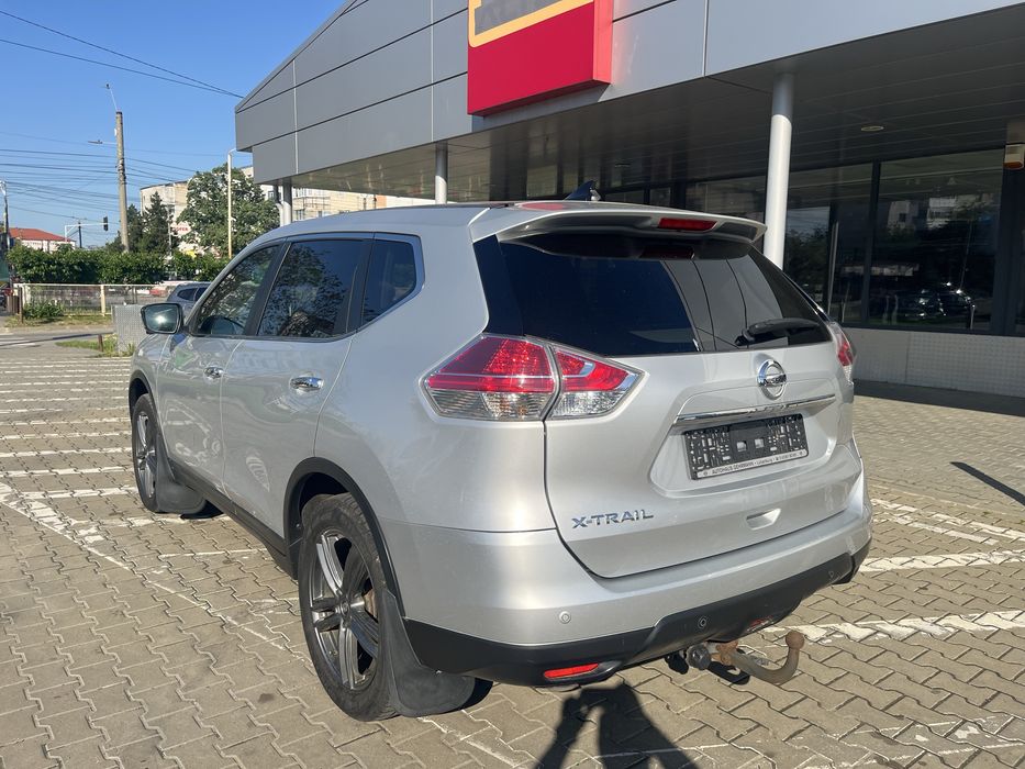 Nissan X-Trail 1.6 dci / 2015 / 360 camera