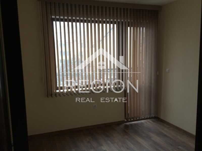 Дава се под наем Тристаен апартамент в Варна, Погреби - 75 кв.м за 408 € - Снимка #5